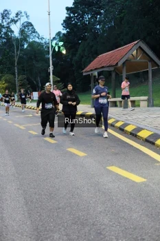 Runner Photo 4294543