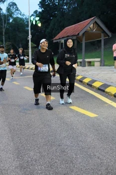 Runner Photo 4294560