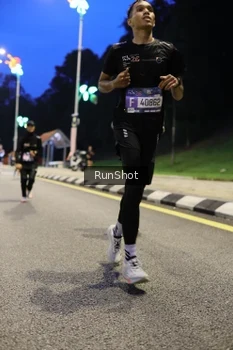 Runner Photo 4294616