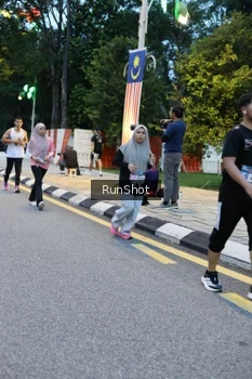 Runner Photo 4294663