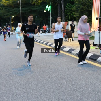 Runner Photo 4294673