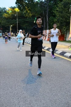Runner Photo 4294684