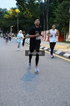 Runner Photo 4294687