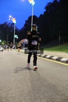 Runner Photo 4294738