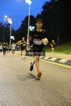 Runner Photo 4294910