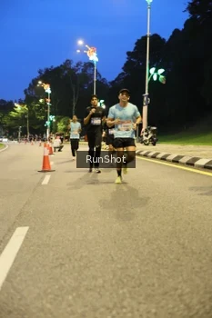 Runner Photo 4295044