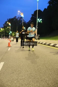 Runner Photo 4295073