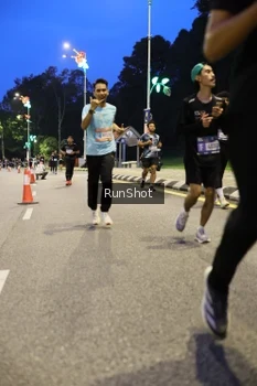 Runner Photo 4295113