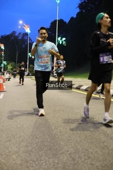 Runner Photo 4295177