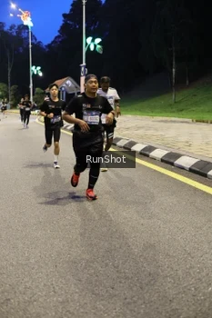 Runner Photo 4295313