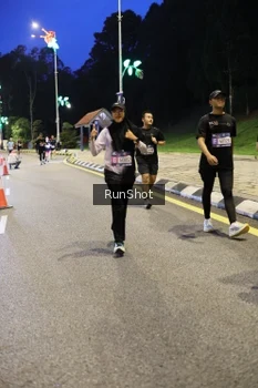 Runner Photo 4295334
