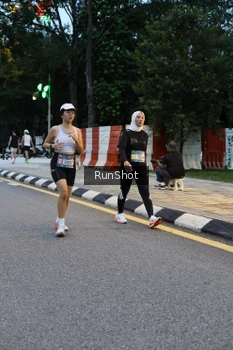 Runner Photo 4295371