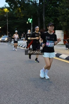 Runner Photo 4295374