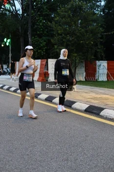 Runner Photo 4295380