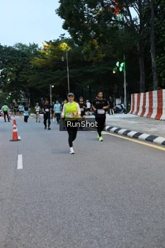 Runner Photo 4295383