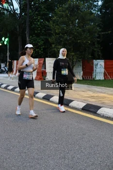 Runner Photo 4295384