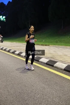 Runner Photo 4295646