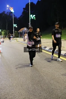 Runner Photo 4295670