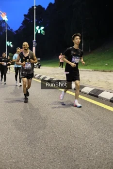 Runner Photo 4295821
