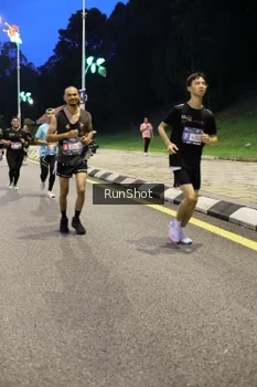 Runner Photo 4295847