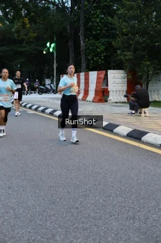 Runner Photo 4295985