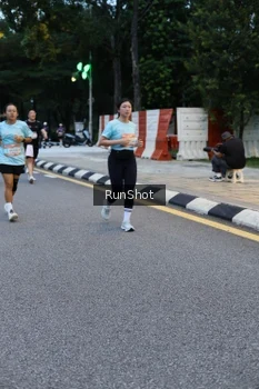 Runner Photo 4295994