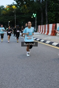 Runner Photo 4295997