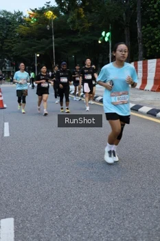Runner Photo 4295999