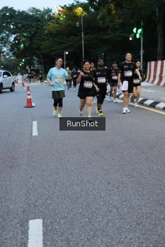 Runner Photo 4296003