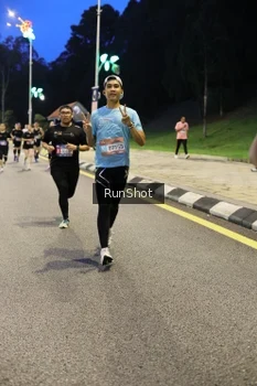 Runner Photo 4296015