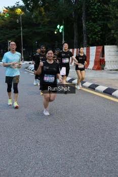 Runner Photo 4296017