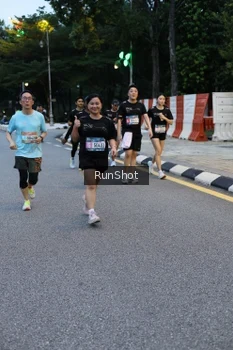 Runner Photo 4296019