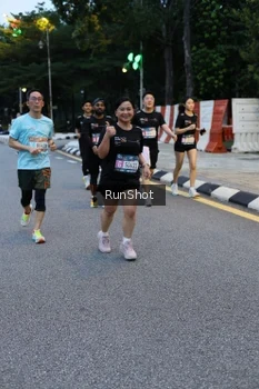 Runner Photo 4296020