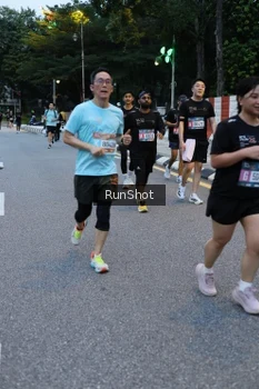 Runner Photo 4296024