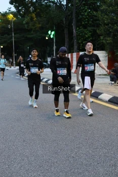 Runner Photo 4296030