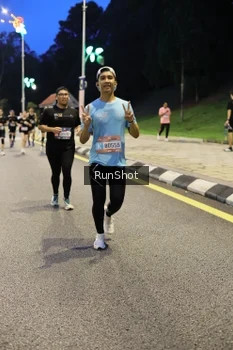 Runner Photo 4296035