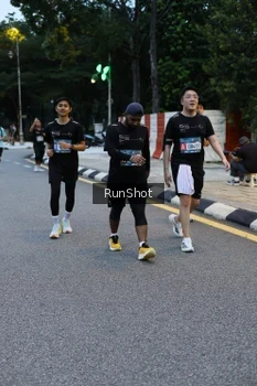 Runner Photo 4296038