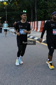 Runner Photo 4296053