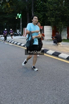Runner Photo 4296064
