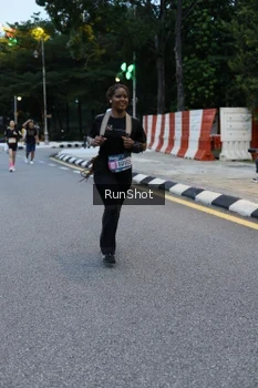 Runner Photo 4296066