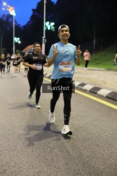 Runner Photo 4296069