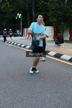 Runner Photo 4296072