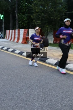 Runner Photo 4296088