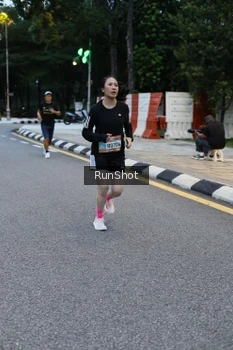 Runner Photo 4296095