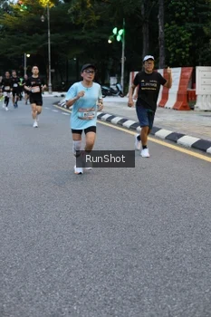 Runner Photo 4296108