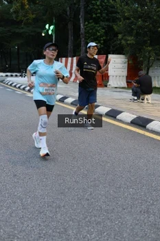 Runner Photo 4296120