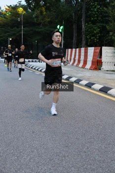 Runner Photo 4296126