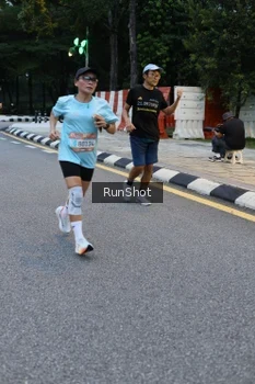 Runner Photo 4296128