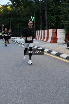 Runner Photo 4296134