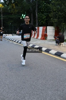 Runner Photo 4296139